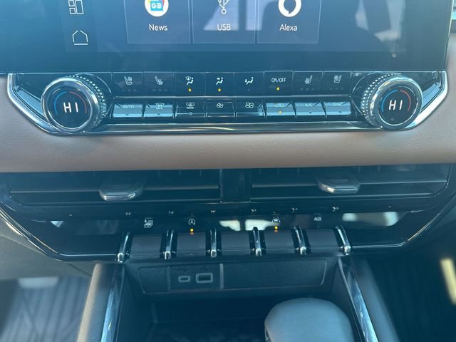 Used 2023 GMC Canyon AT4 w/ AT4 Premium Package image 20