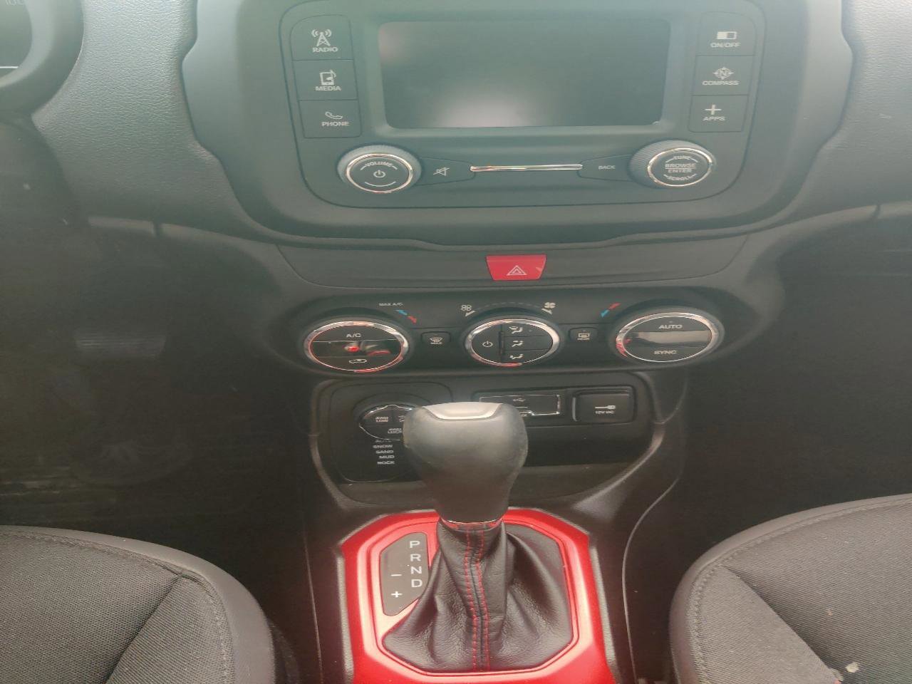 Used 2017 Jeep Renegade Trailhawk w/ Popular Equipment Group image 10