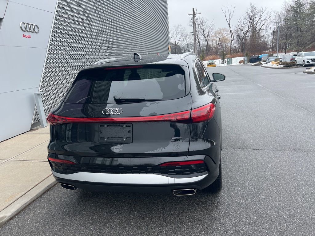 Certified 2025 Audi Q5 Premium Plus w/ Premium Plus image 24