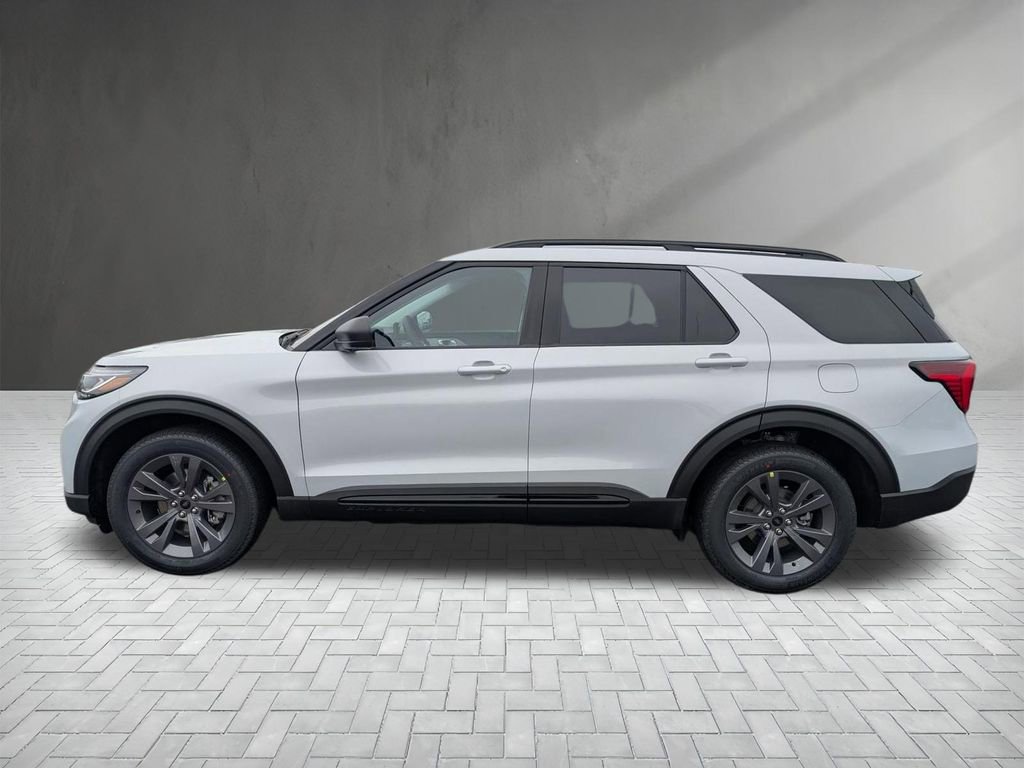 New 2026 Ford Explorer Active w/ Active Comfort Package image 7