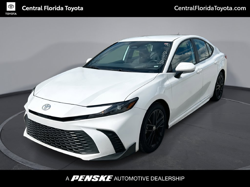 Used 2025 Toyota Camry SE