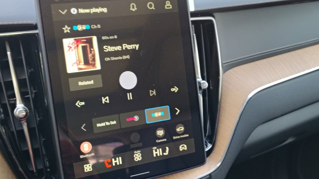 New 2026 Volvo XC60 B5 Ultra w/ Protection Package Premier image 20