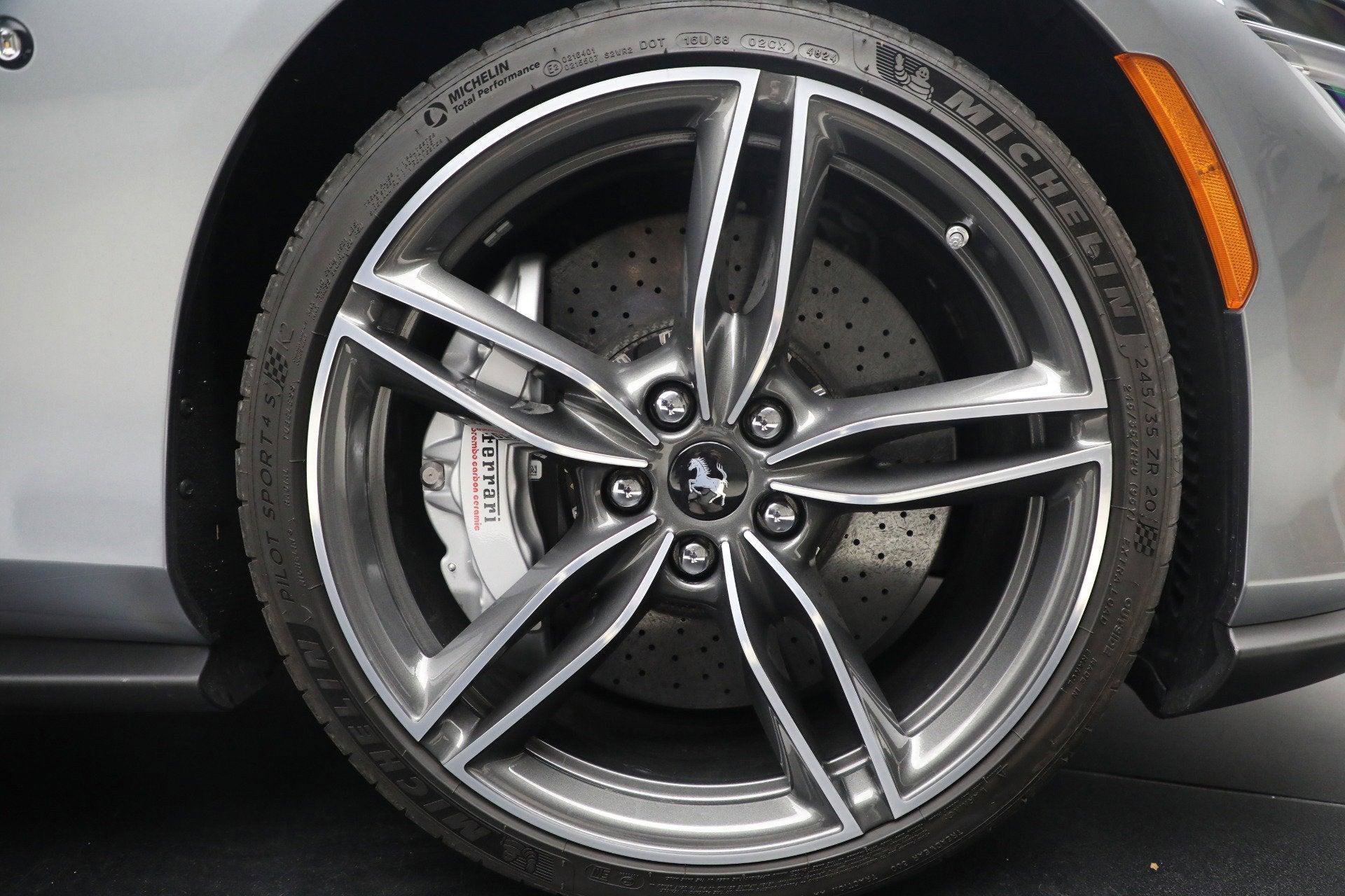 Certified 2025 Ferrari Roma Spider image 33