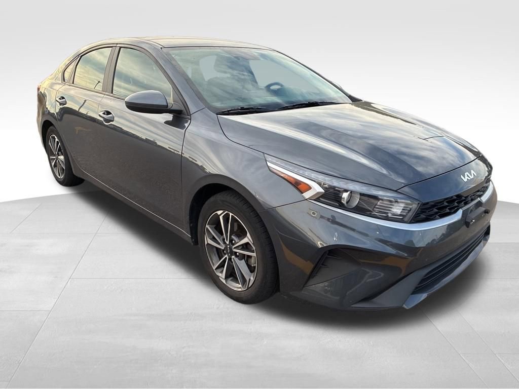 Used 2023 Kia Forte LXS FWD image 8