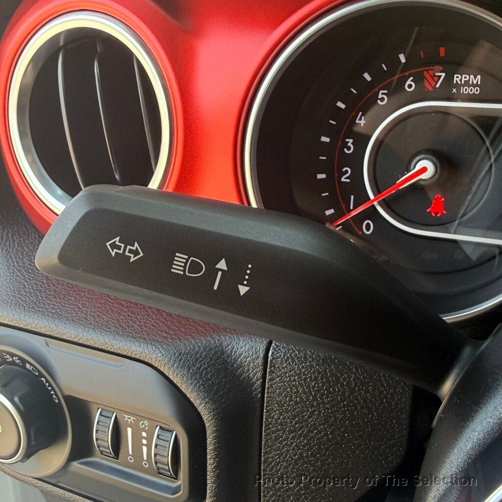 Used 2020 Jeep Wrangler Unlimited Rubicon AWD/4WD image 25