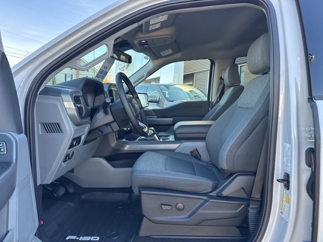 New 2025 Ford F150 Lightning XLT w/ Max Trailer Tow Package image 15