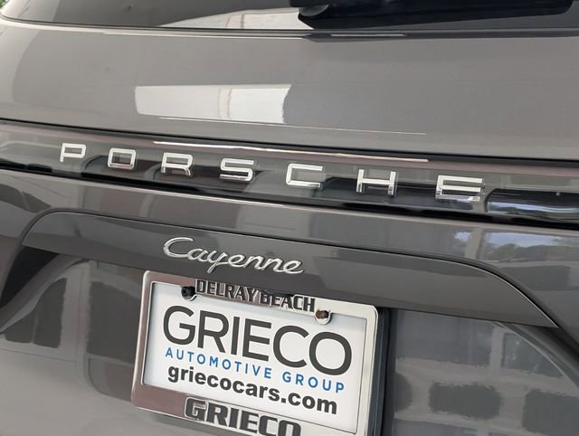 Used 2023 Porsche Cayenne AWD/4WD image 11