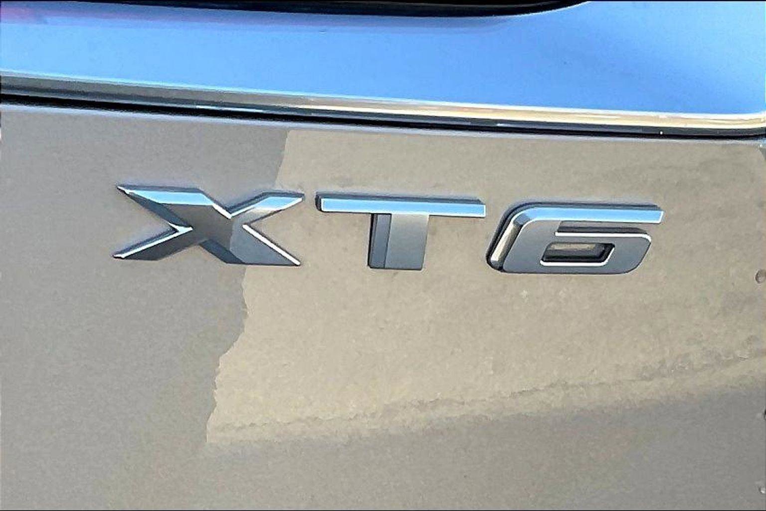 Used 2023 Cadillac XT6 Luxury image 9