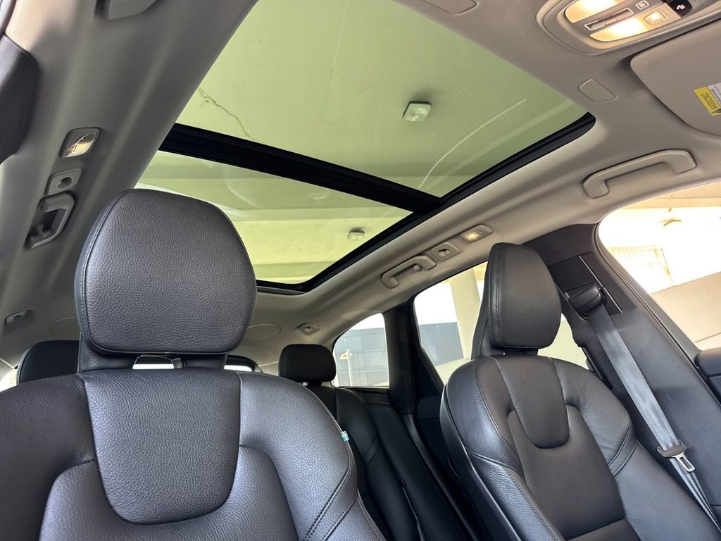 Certified 2023 Volvo XC60 B5 Plus w/ Protection Package Premier FWD image 16