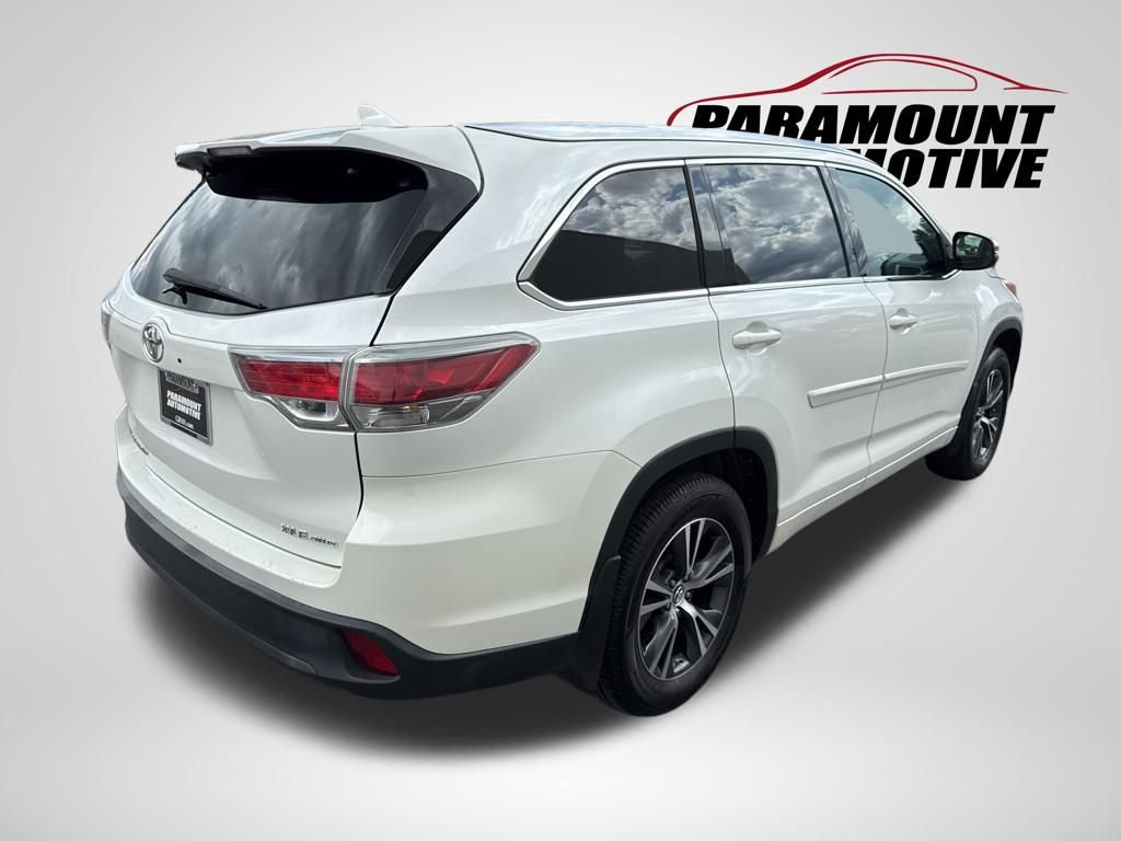 Used 2016 Toyota Highlander XLE AWD/4WD image 7