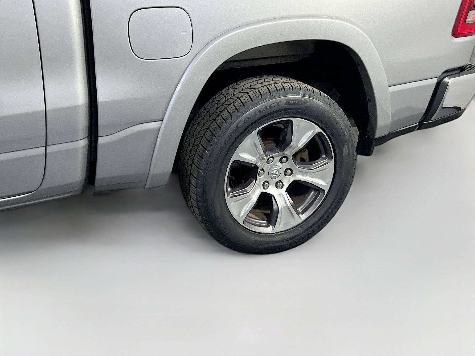 Used 2022 RAM 1500 Laramie AWD/4WD image 29