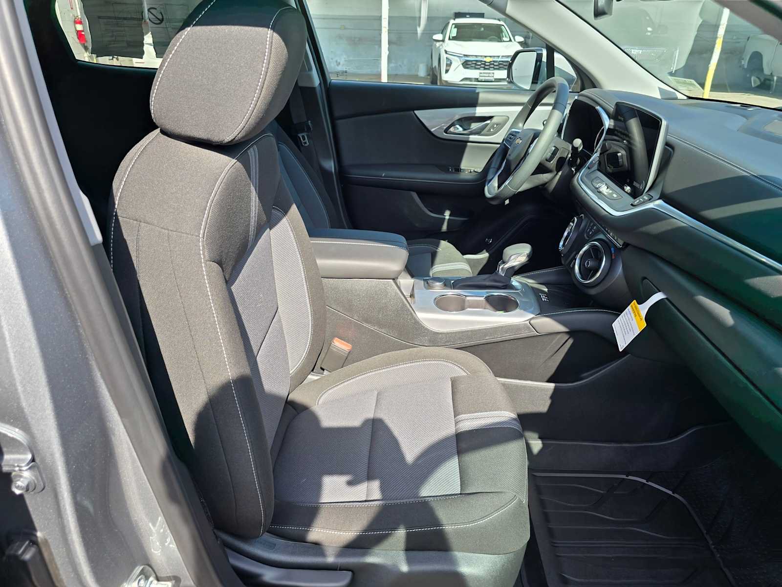 New 2026 Chevrolet Blazer LT w/ Convenience Package FWD image 11