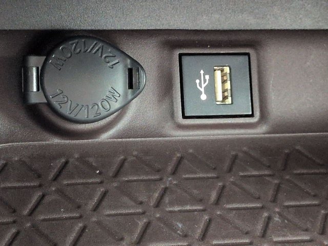 Used 2025 Toyota RAV4 Limited FWD image 23