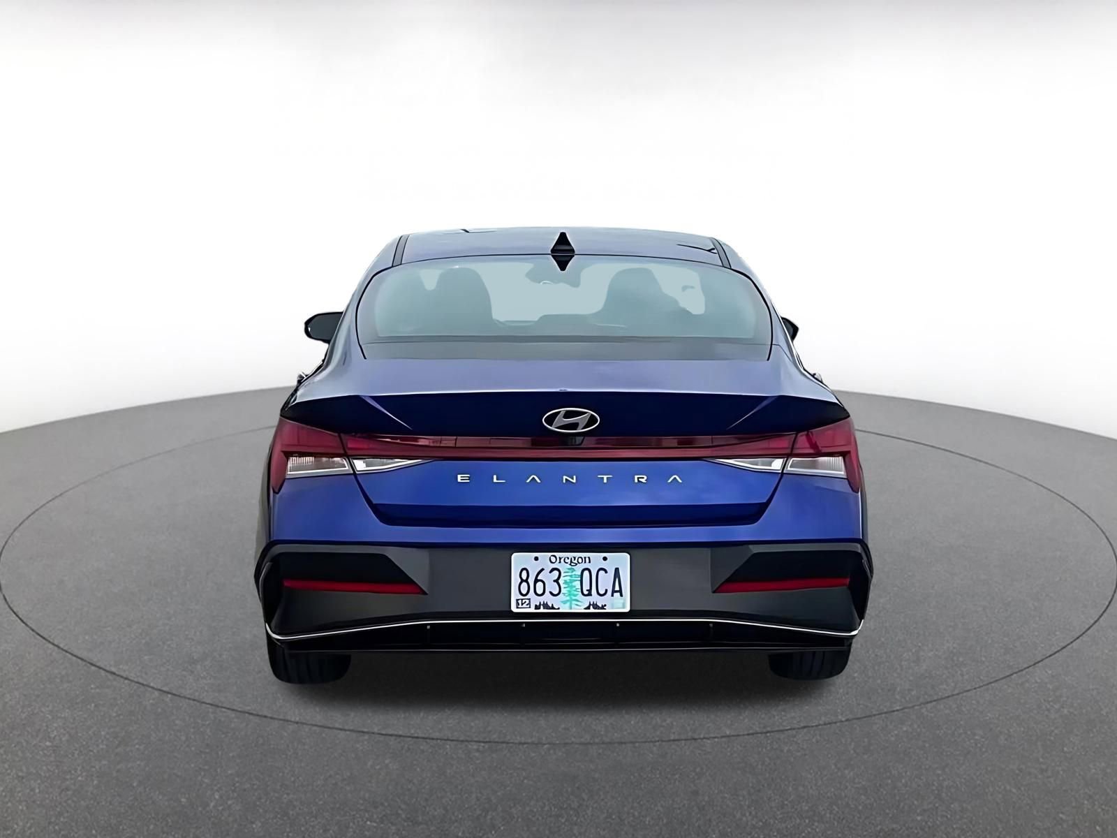 Used 2025 Hyundai Elantra SEL image 12