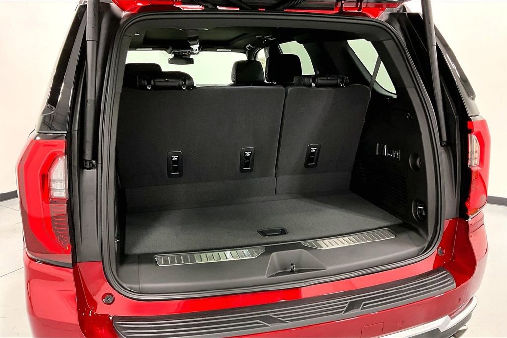 New 2026 GMC Yukon Denali w/ Sun & Power Step Package AWD/4WD image 39