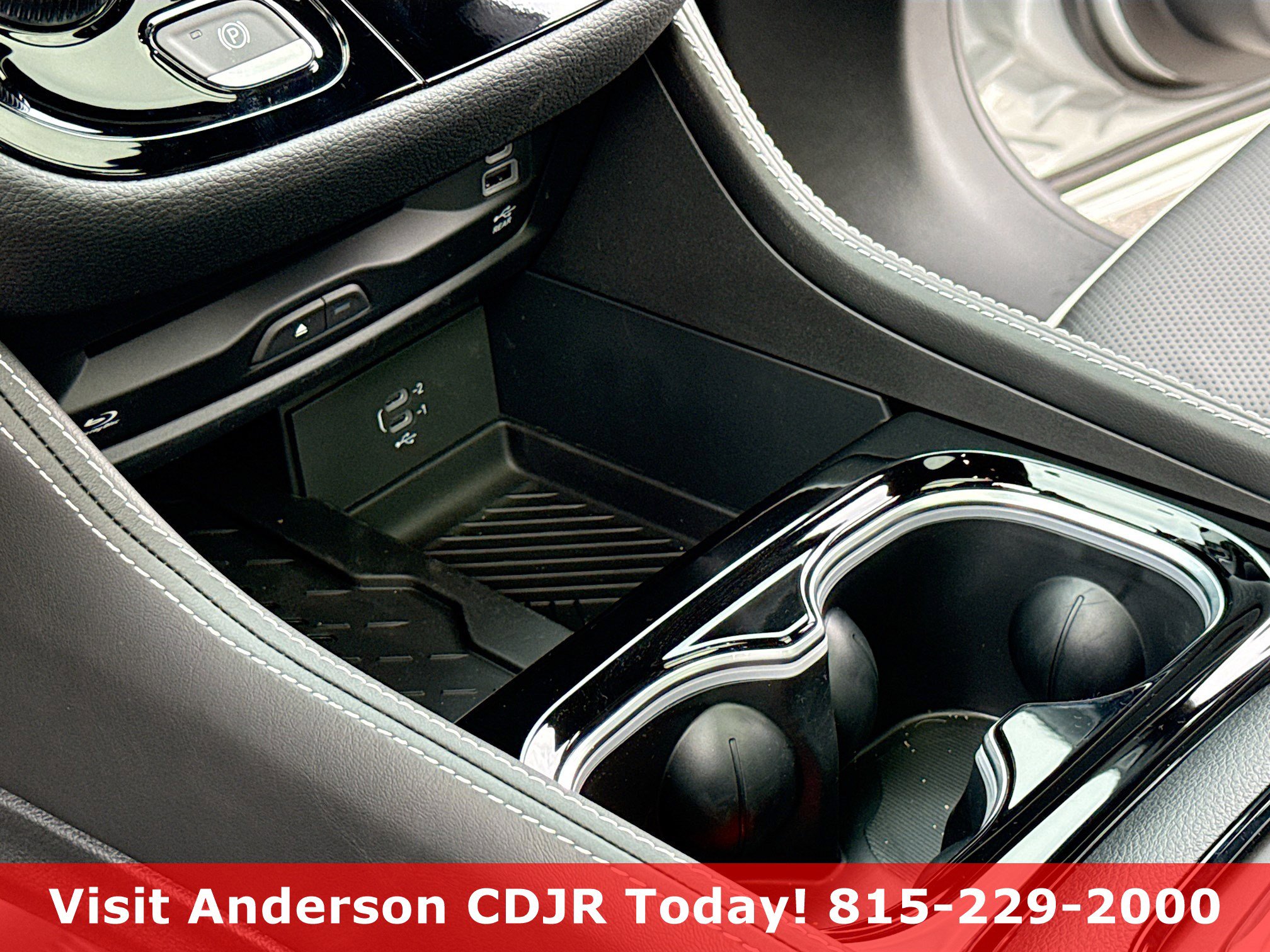 New 2026 Chrysler Pacifica Limited w/ Uconnect Theater Family Group image 12