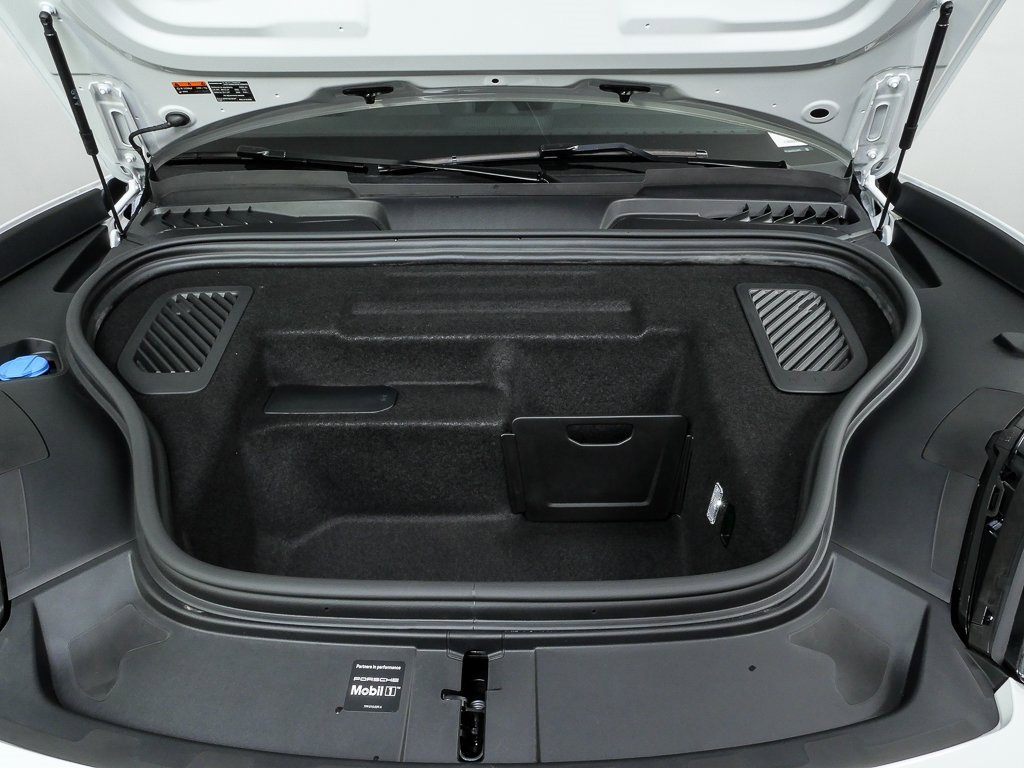 New 2025 Porsche Macan 4S Electric image 37