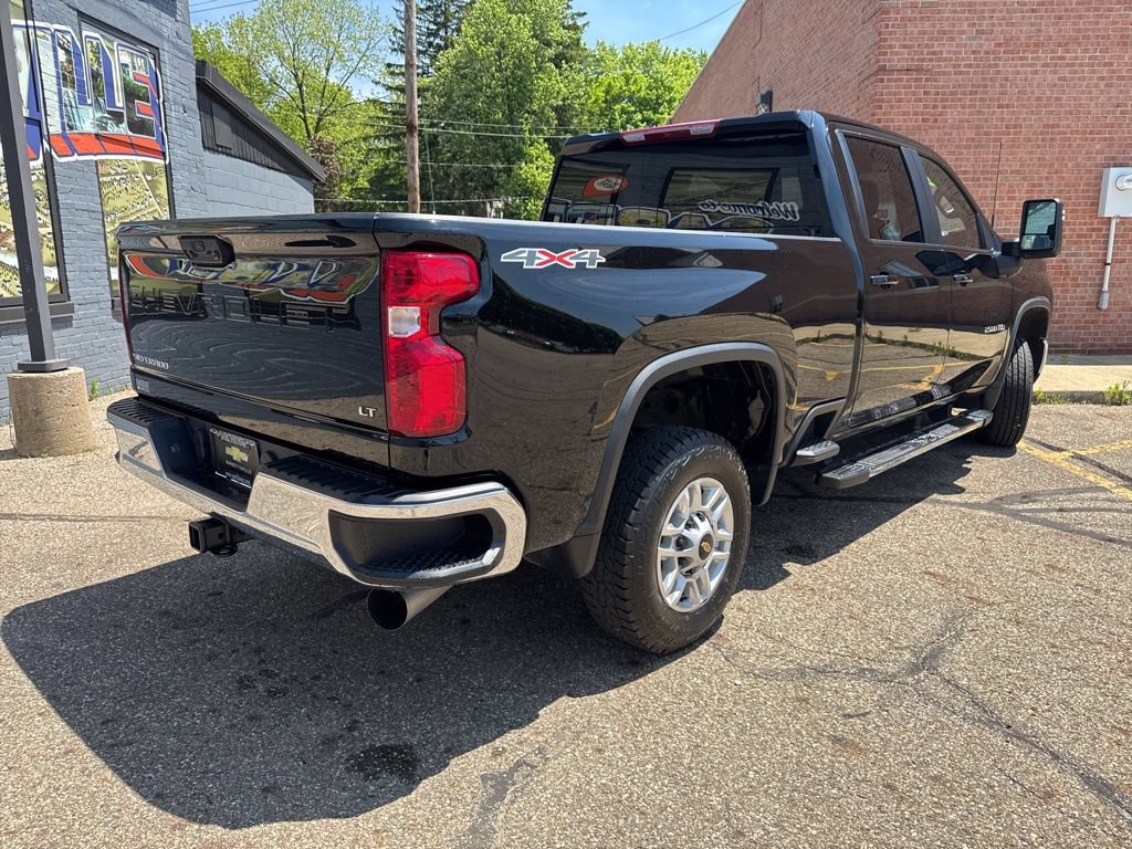 Used 2025 Chevrolet Silverado 2500 LT w/ Convenience Package AWD/4WD image 4