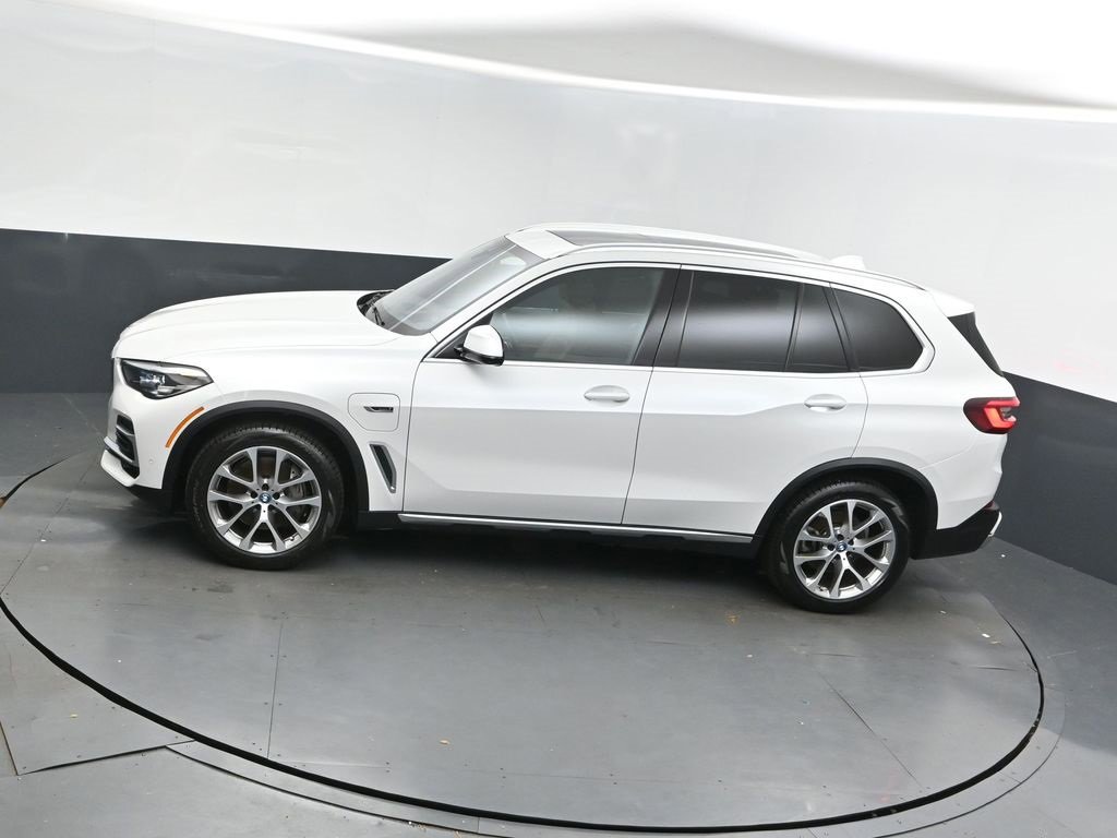 Certified 2022 BMW X5 xDrive45e w/ Premium Package image 35