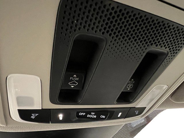 New 2025 Honda Pilot Touring image 18