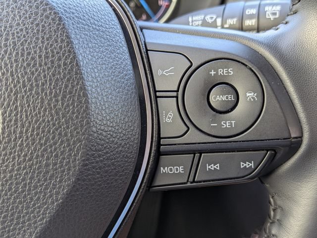 Used 2025 Toyota RAV4 XLE Premium AWD/4WD image 27