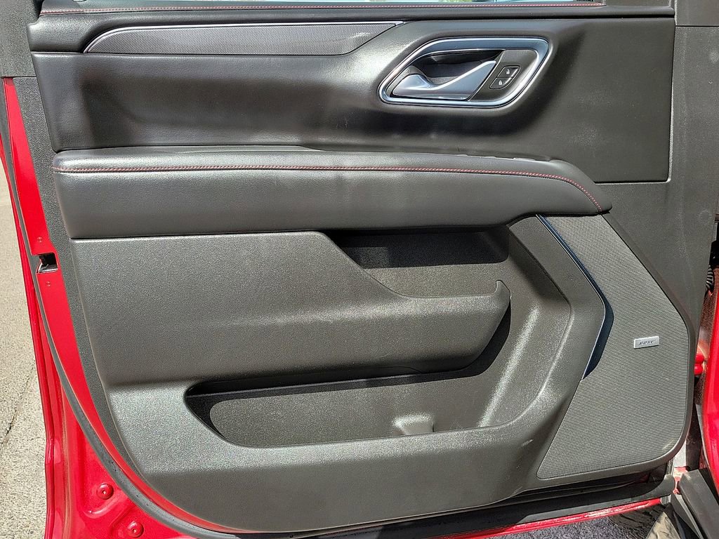 Used 2023 Chevrolet Suburban RST w/ Luxury Package image 18