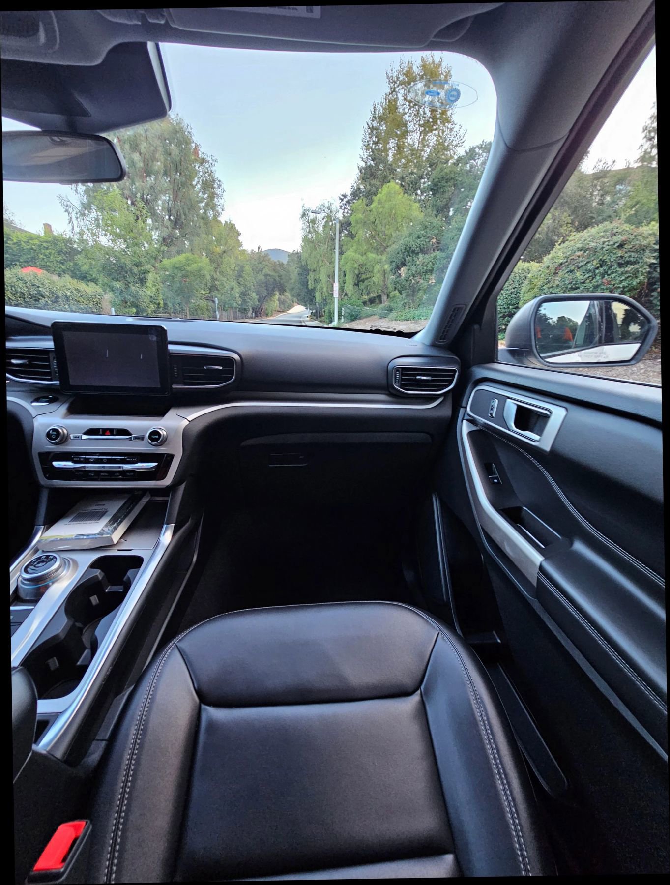 Used 2023 Ford Explorer XLT w/ Equipment Group 202A image 34