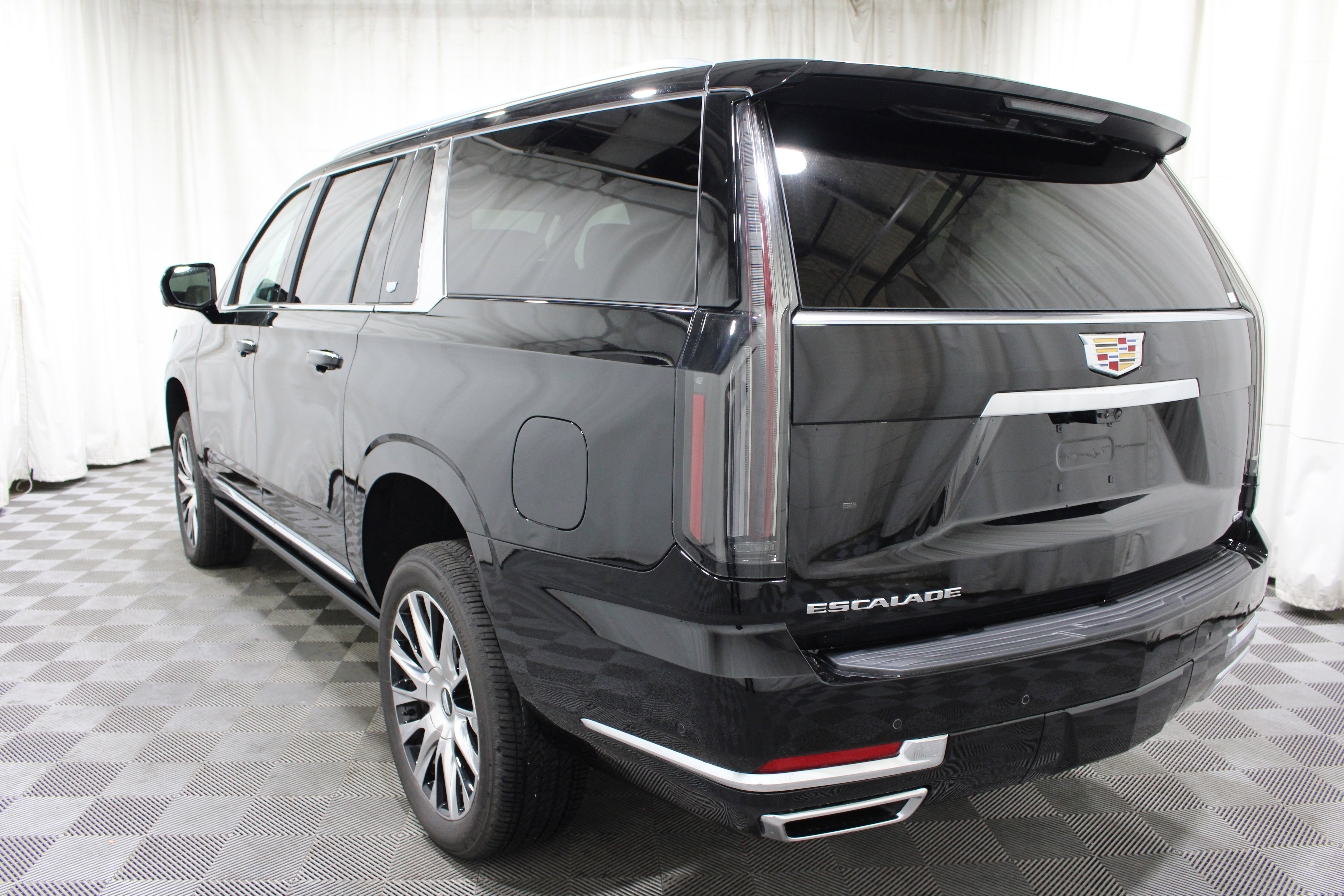 New 2025 Cadillac Escalade ESV Premium Luxury Platinum image 30