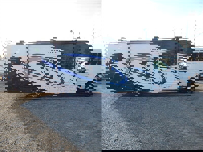 Used 2022 Ford E-450 and Econoline 450 Super Duty w/ Motorhome Prep Package image 6