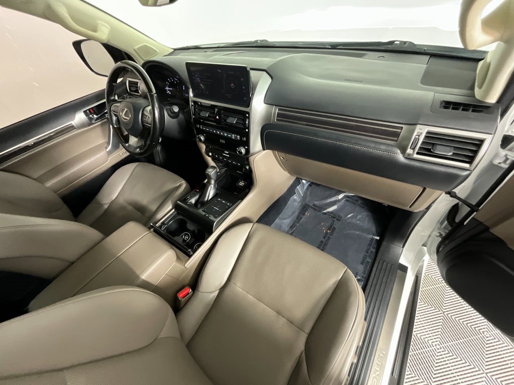 Used 2022 Lexus GX 460 Premium w/ Premium Package image 19