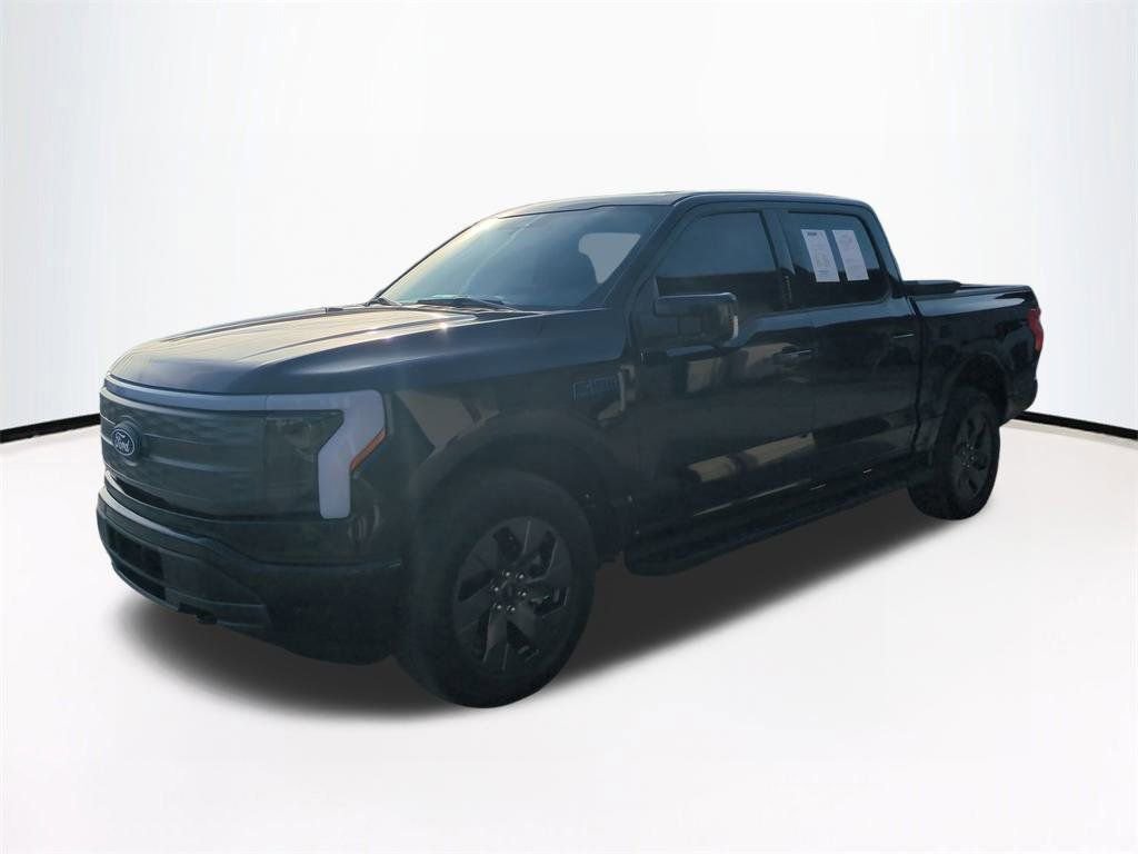 Used 2024 Ford F150 Lightning Lariat image 9