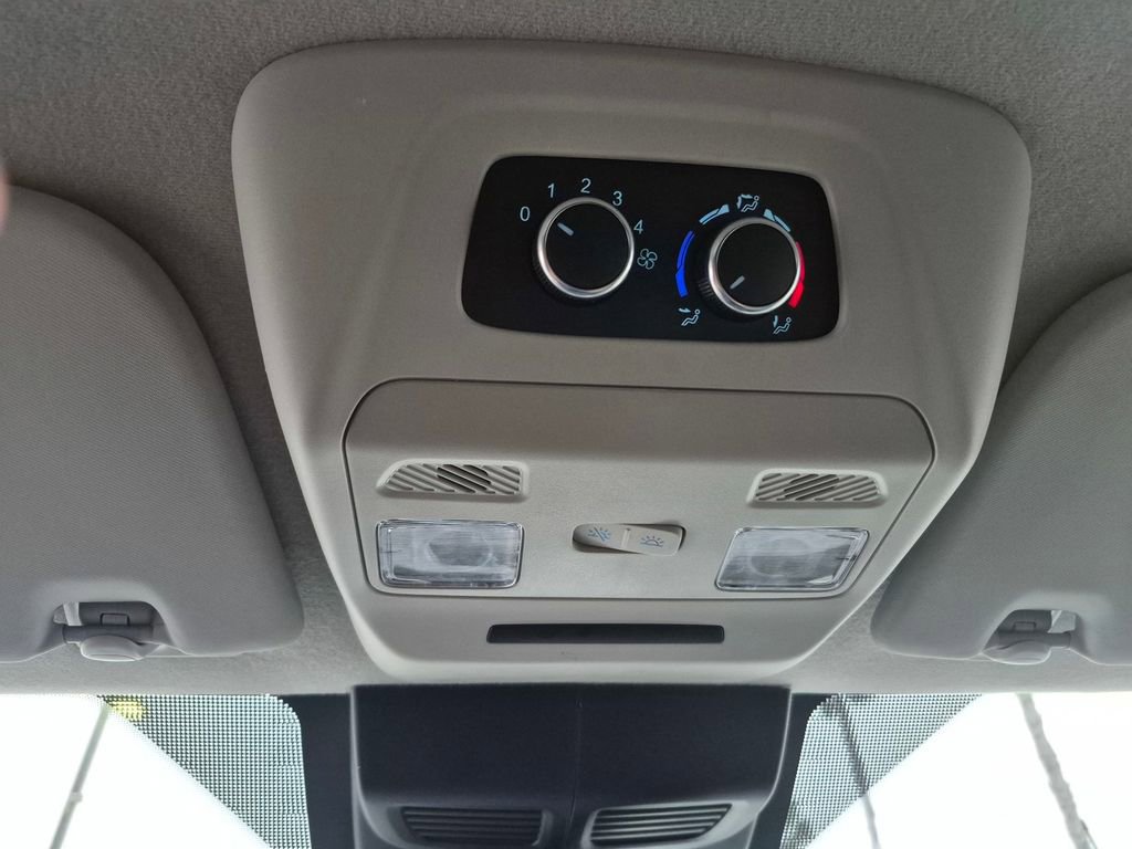 Used 2024 Ford Transit 350 XLT image 17