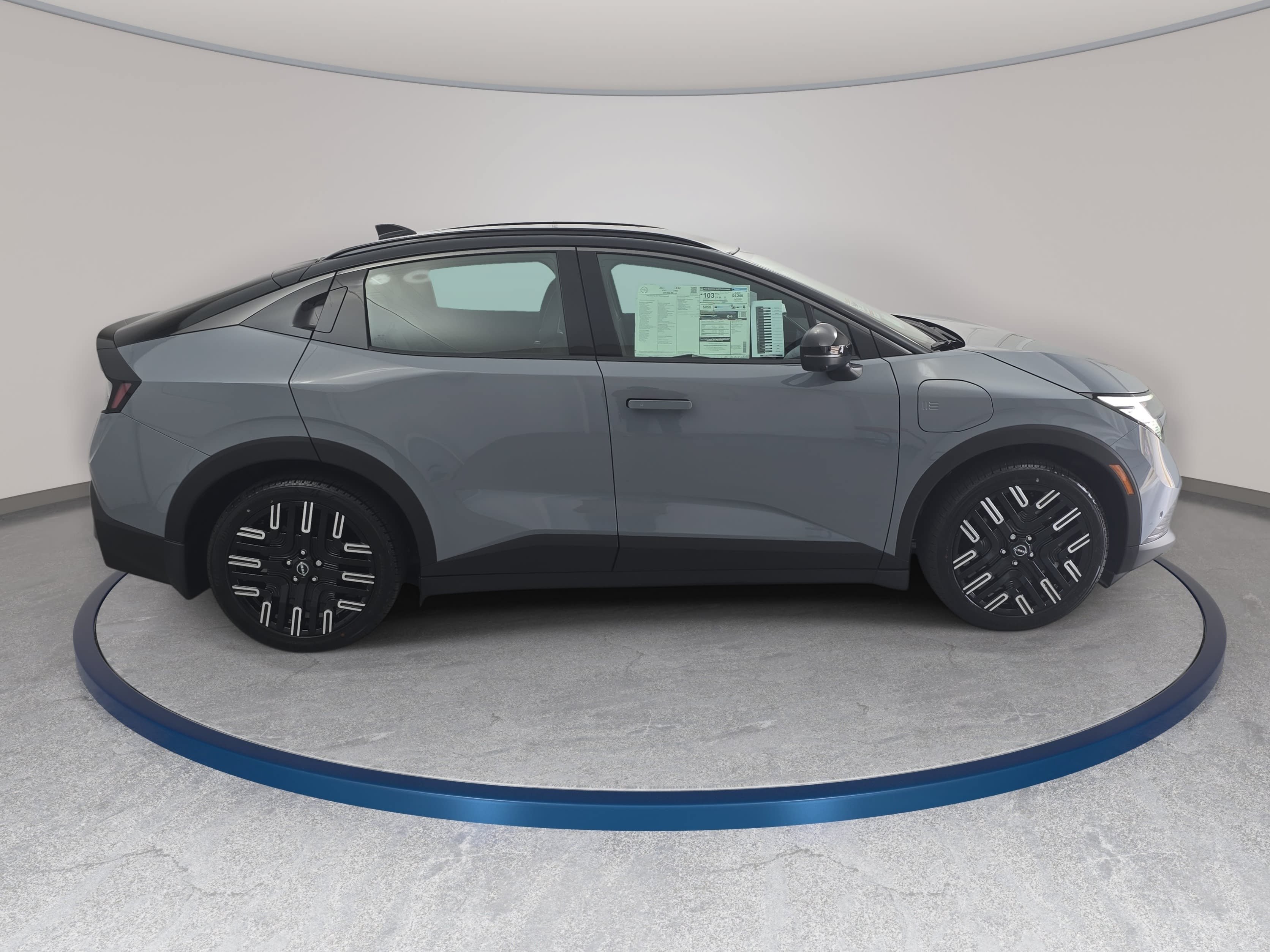 New 2026 Nissan Leaf Platinum+ FWD image 4