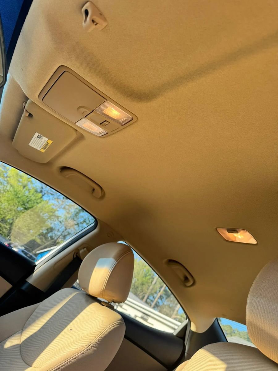 Used 2013 Hyundai Elantra GLS image 19