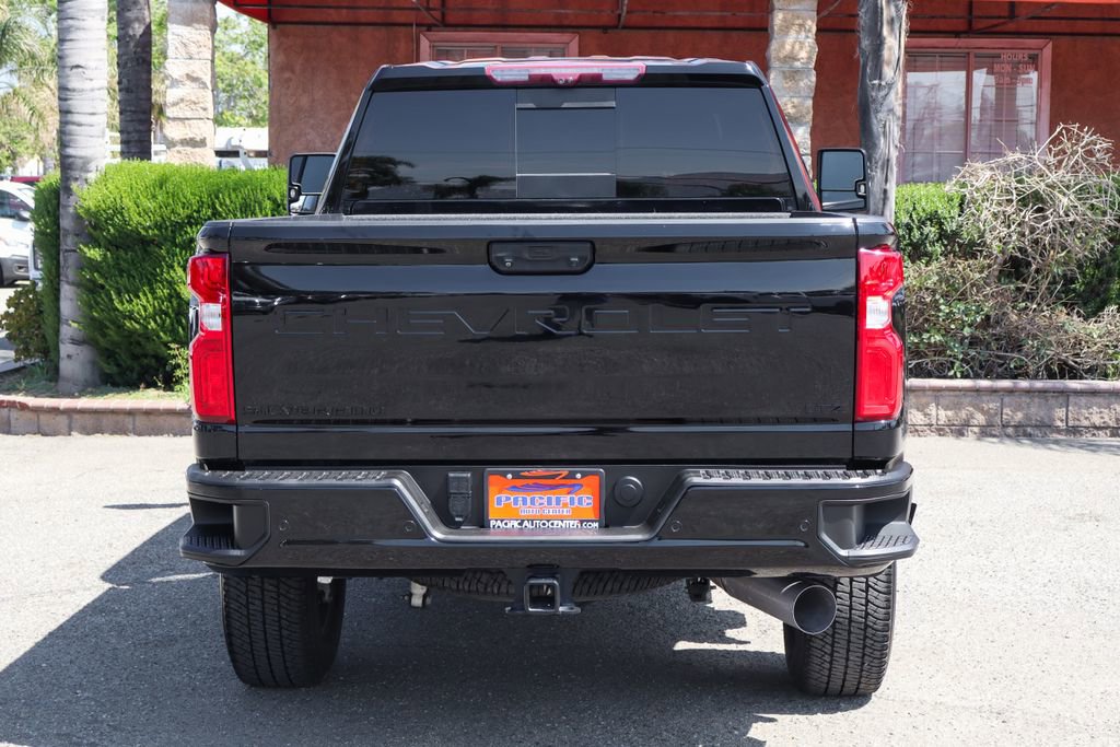 Used 2021 Chevrolet Silverado 2500 LTZ w/ LTZ Plus Package AWD/4WD image 7
