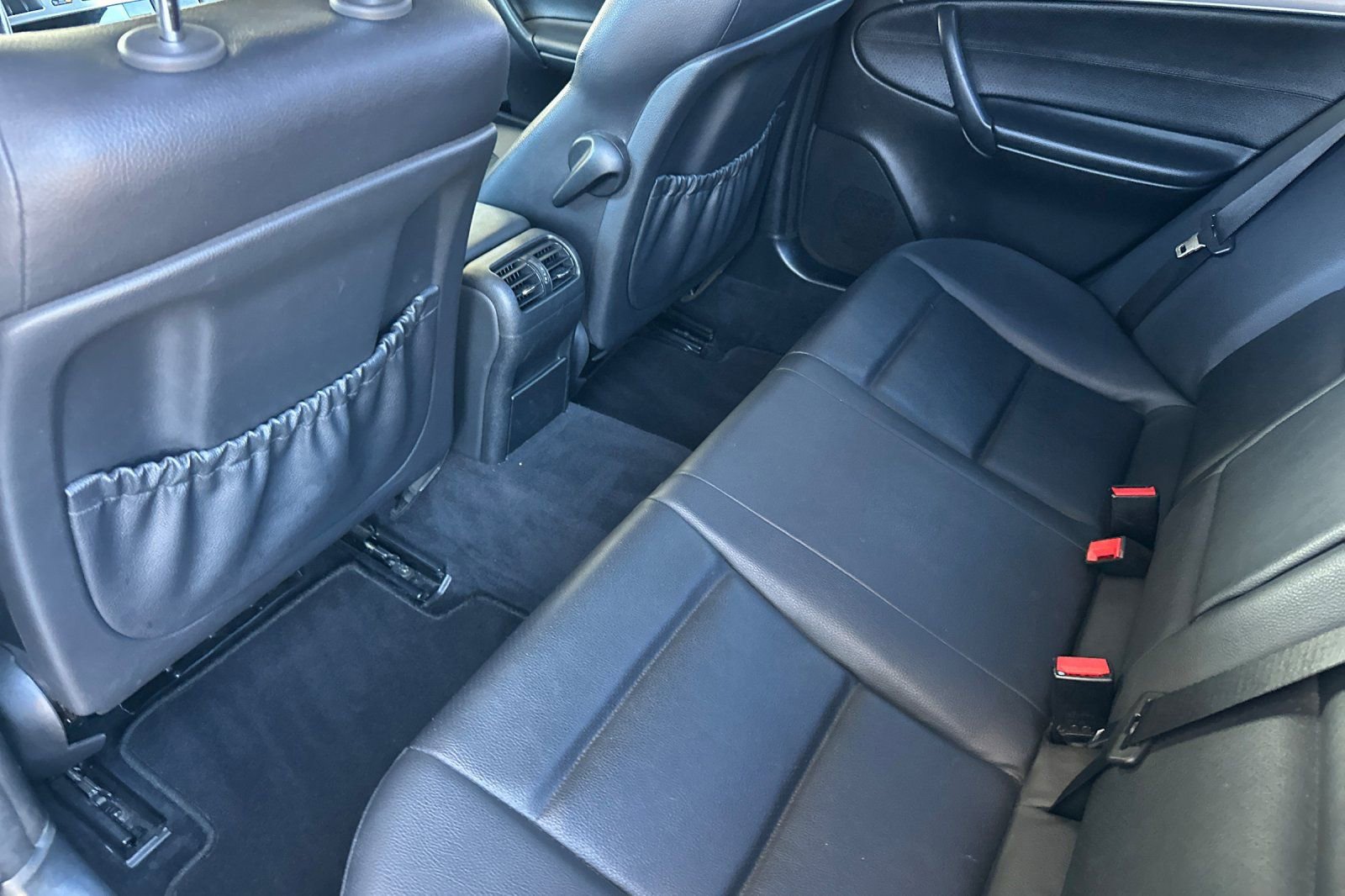 Used 2006 Mercedes-Benz C 230 Sedan image 11