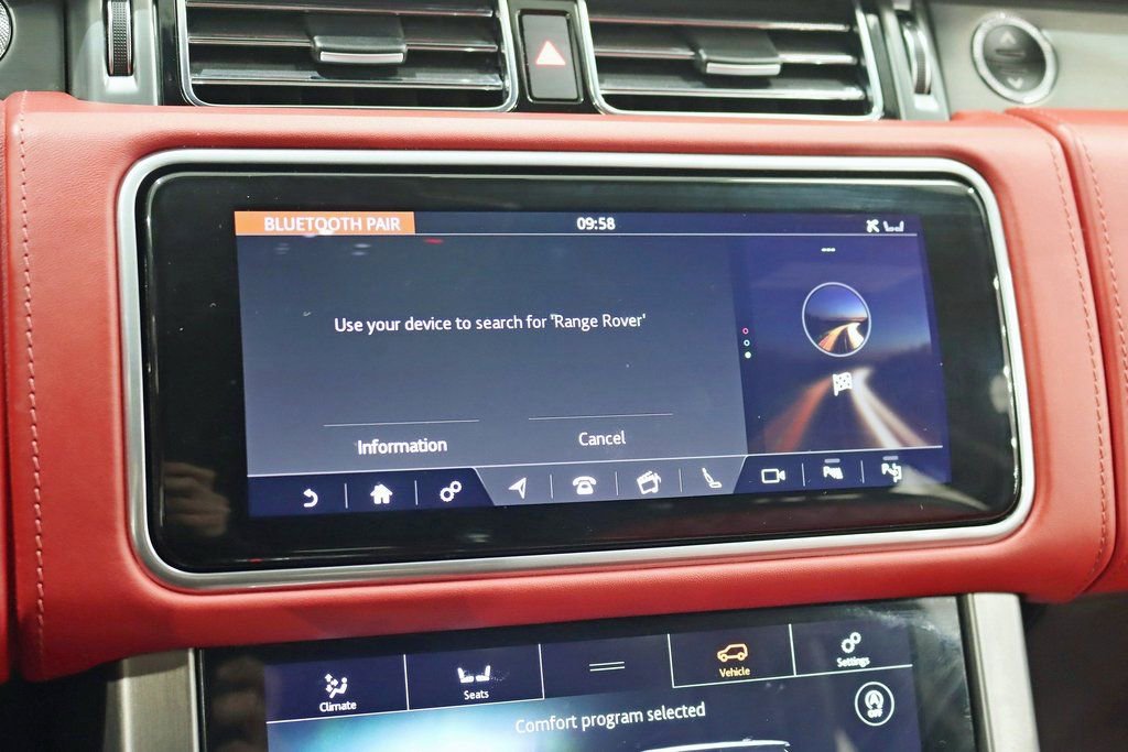 Used 2021 Land Rover Range Rover SV Autobiography Dynamic image 27