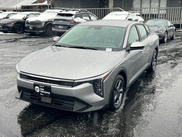Certified 2025 Kia K4 LXS FWD image 3