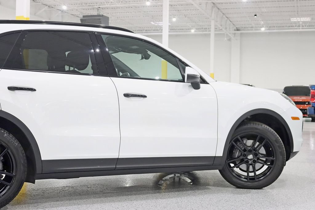 Used 2019 Porsche Cayenne AWD/4WD image 11