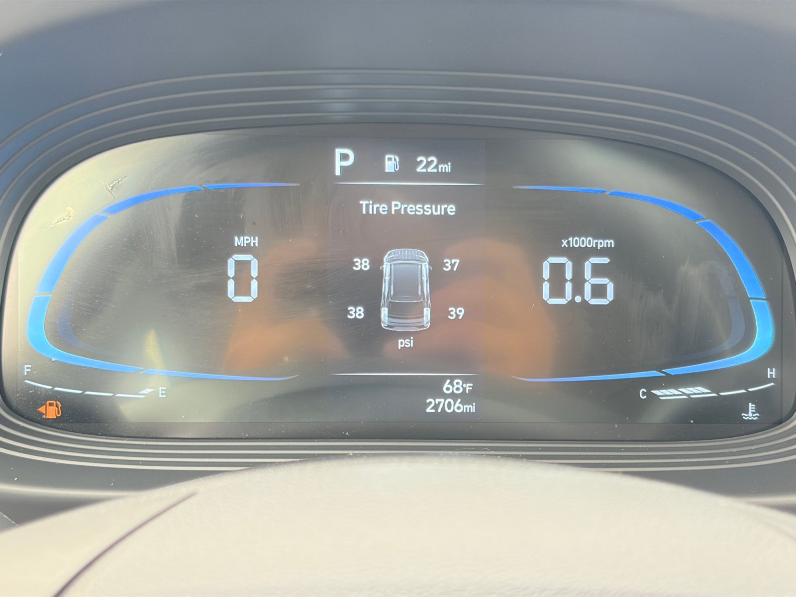 Used 2025 Hyundai Venue SEL FWD image 21