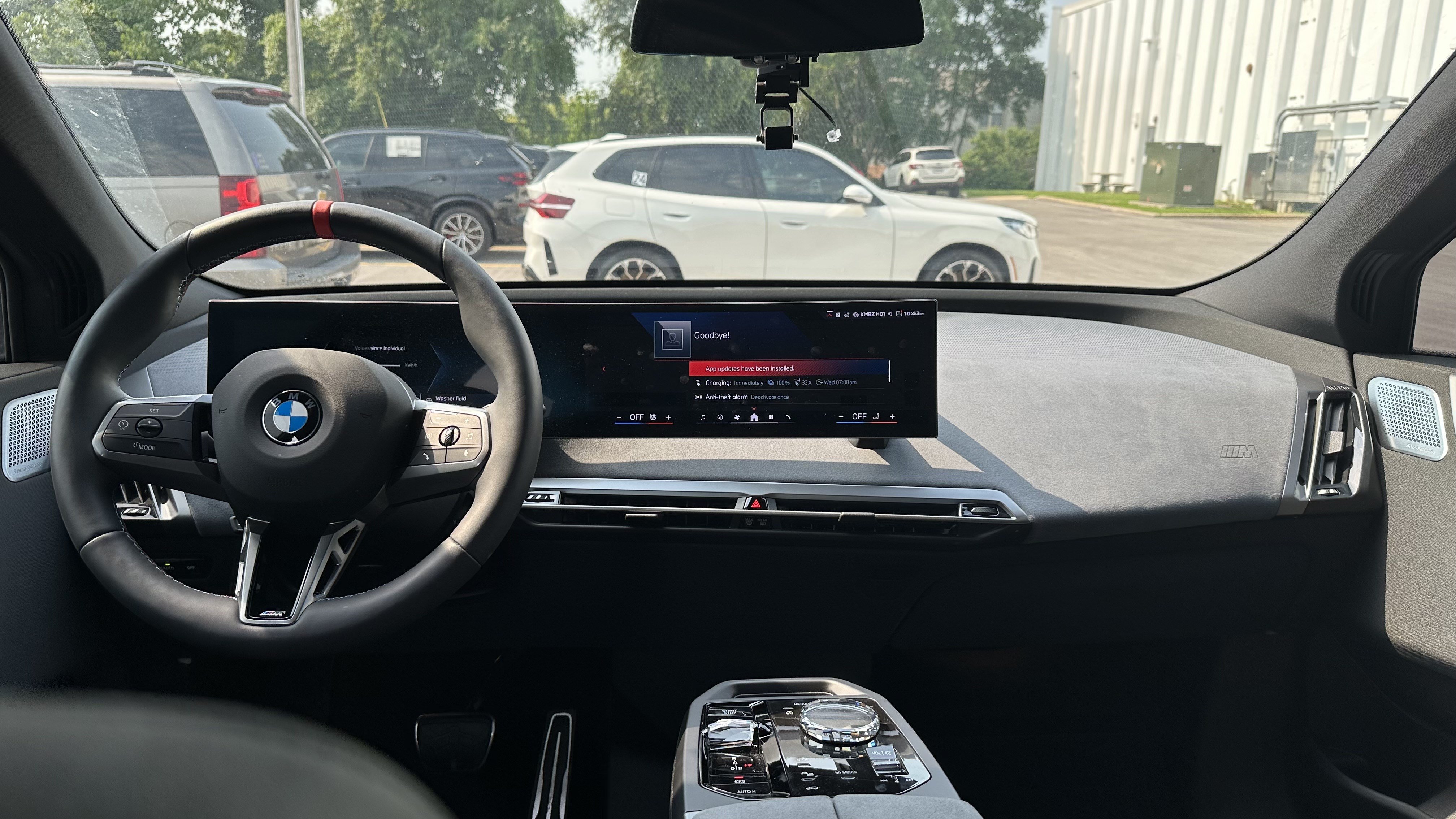 Certified 2026 BMW iX M70 AWD/4WD image 30
