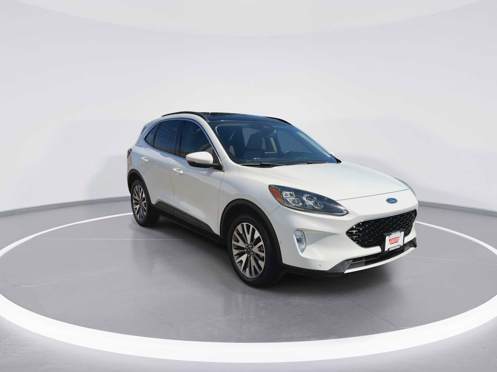 Used 2020 Ford Escape Titanium w/ Titanium Premium Package 2.0 AWD/4WD video 2