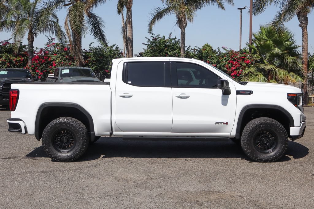 Used 2023 GMC Sierra 1500 AT4 w/ Technology Package AWD/4WD image 12