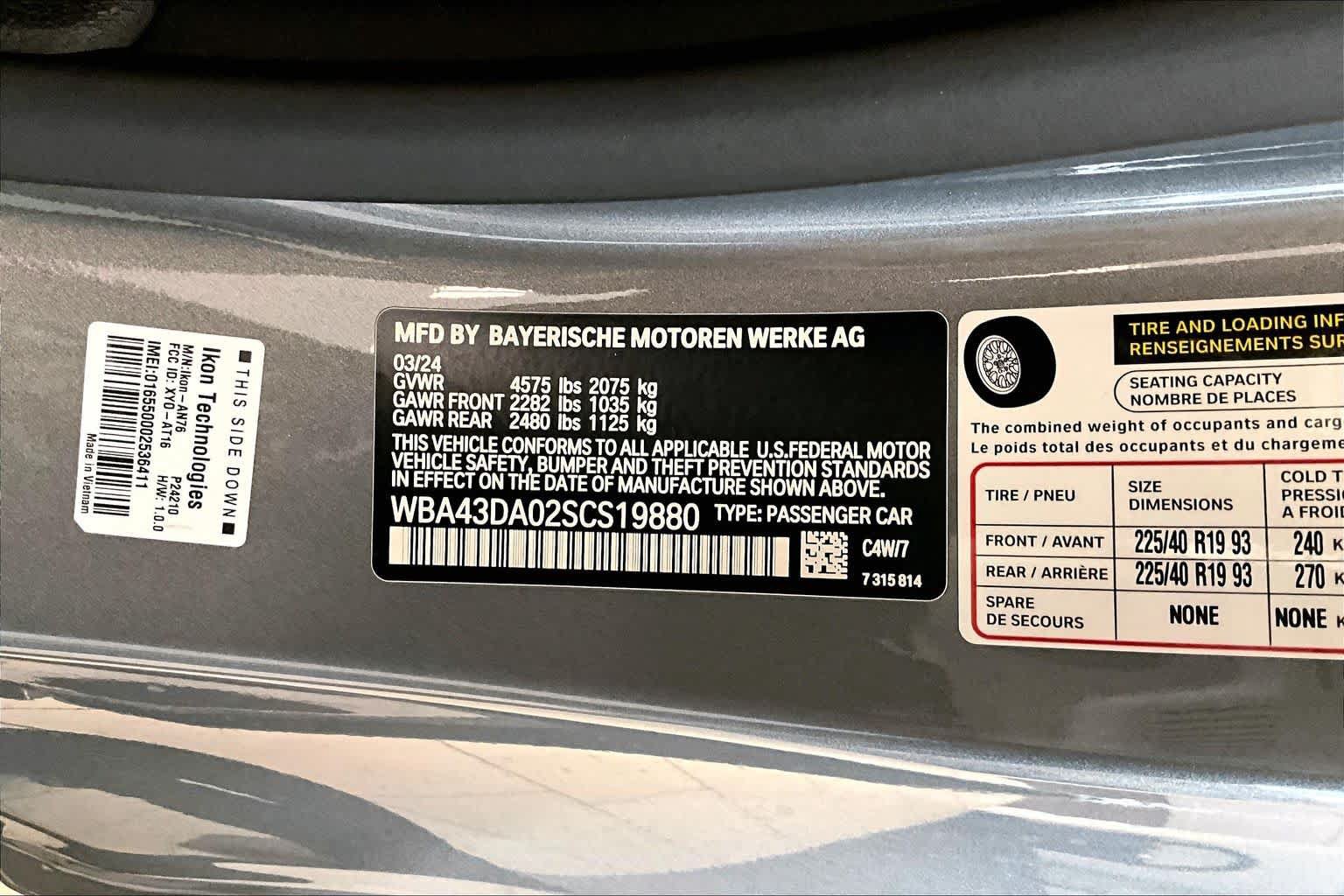 Used 2025 BMW 430i Coupe w/ Convenience Package RWD image 30