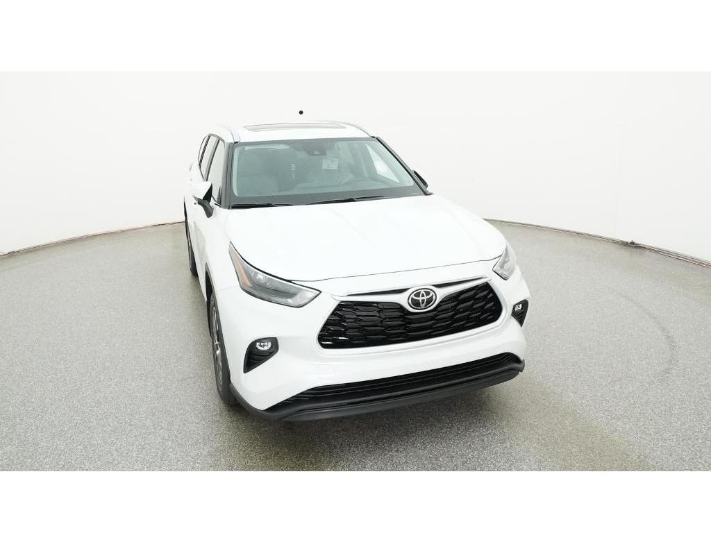 New 2026 Toyota Highlander XLE AWD/4WD image 15