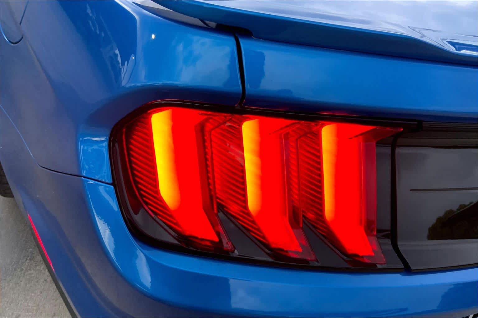 Used 2020 Ford Mustang GT w/ Equipment Group 301A RWD image 28
