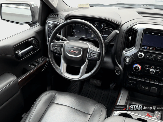 Used 2022 GMC Sierra 1500 SLT w/ SLT Premium Package AWD/4WD image 15