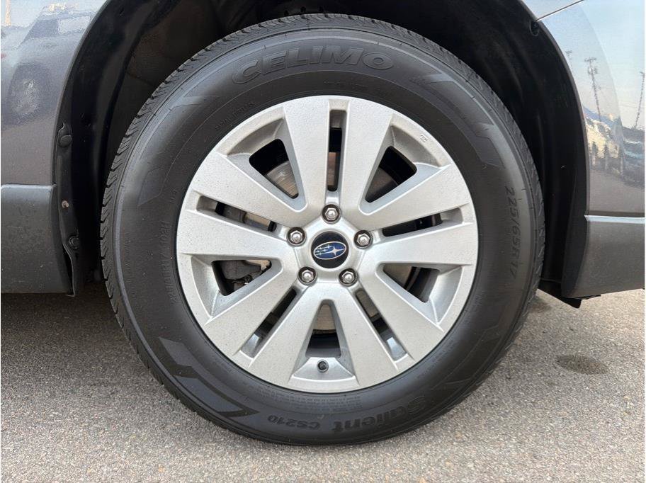 Used 2019 Subaru Outback 2.5i Premium AWD/4WD image 25