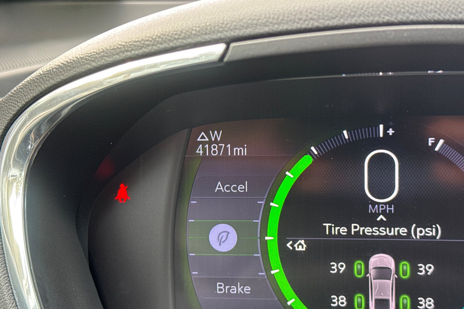Used 2019 Chevrolet Volt Premier w/ Driver Confidence II Package FWD image 3
