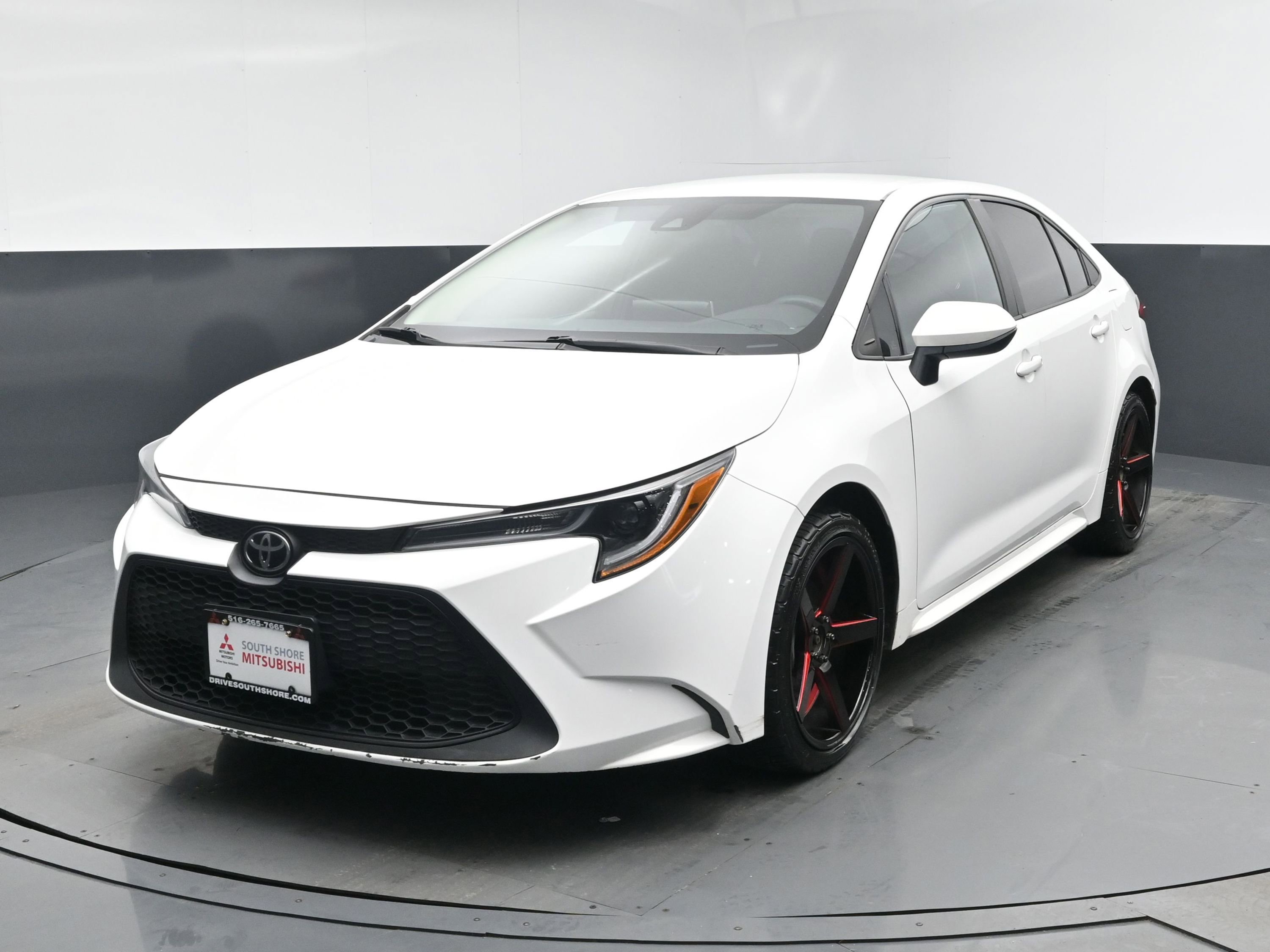 Used 2020 Toyota Corolla LE image 20